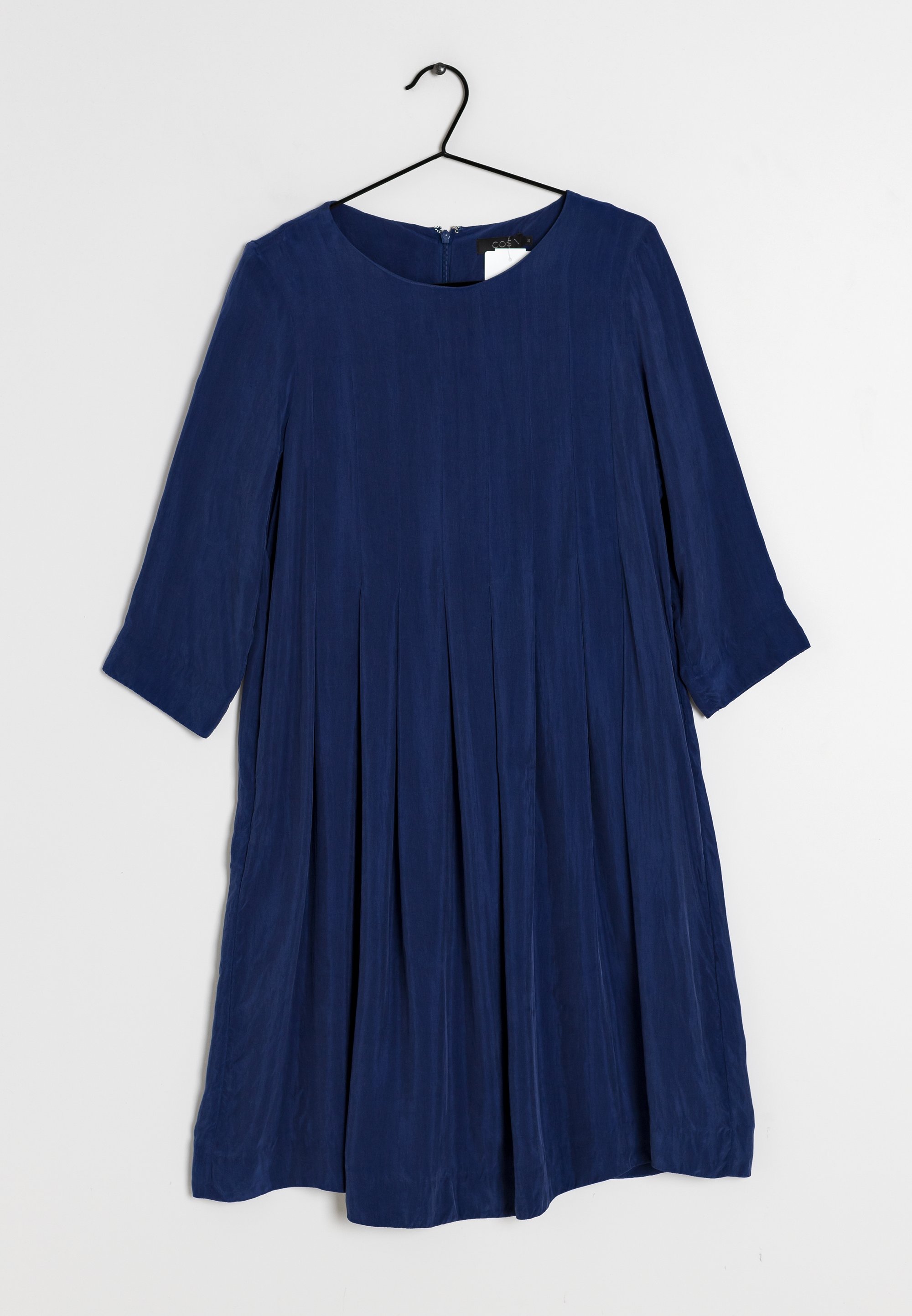 strapless open back dress Summer Social Stain Pleated Cutout Waist Loose Midi Dress – roschic main image 0