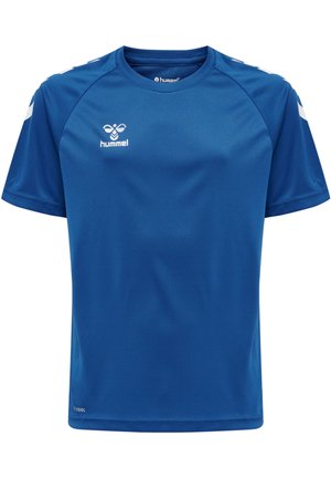 T-shirt de sport Hummel bleu en tissu léger et évacuant l'humidité avec un col ras du cou et des manches courtes ; présentant des accents blancs sur les épaules.