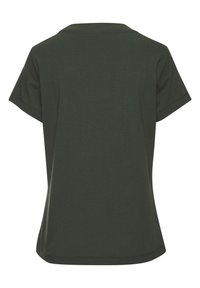 Donkergroen T-shirt met korte mouwen, een polo-kraag en een relaxed fit. Glad katoenmateriaal met een subtiel afgeronde zoom aan de achterkant.