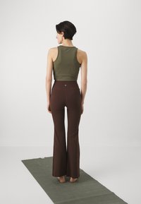 Björn Borg STUDIO CROSS TANK - Top - olive night