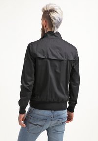 Superdry & Co Tunn jacka - black