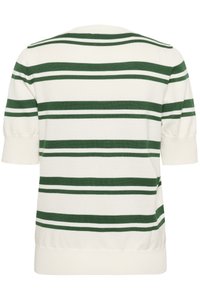 Pruhovaný svetr s krémovým pozadím a výraznými zelenými pruhy, krátkými nabíranými rukávy a ribbovaným výstřihem a lemem.