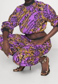 Versace Jeans Couture Sweatshirt - gold-coloured