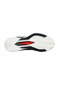 Suola di scarpa da tennis con motivo a zigzag, prevalentemente nera con accenti bianchi e rossi. Superficie testurizzata per grip e stabilità.