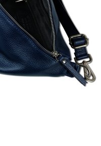 DrachenLeder Sac banane - dunkelblau