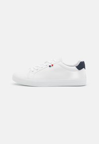 Valitud, white
