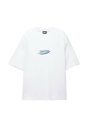 White cotton T-shirt with short sleeves, featuring a blue and green printed logo "CREATIVE MINDS." on the front. Classic crew neckline.