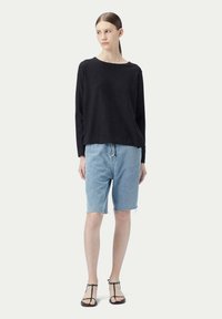 GOBI Cashmere BOATNECK - Stickad tröja - black