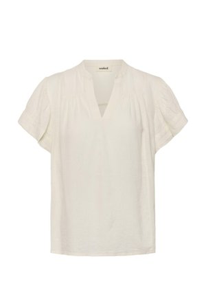 Witte korte mouw blouse met V-hals, lichte plooien bij de schouders en een klein opstaand kraagje, label met de tekst "soaked."