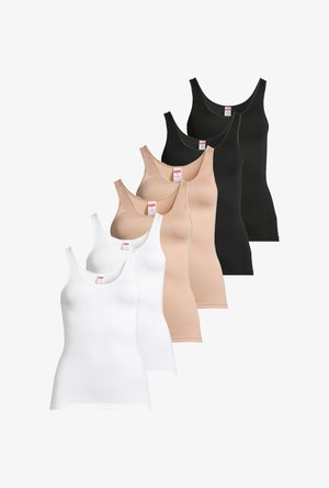 Sept débardeurs sans manches pour femmes en blanc, beige et noir, disposés en pile verticale décalée sur un fond blanc.