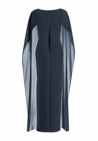 Robe en mousseline bleu marine foncé avec une silhouette ample, des manches longues en forme de cape et une fermeture éclair au dos. Texture lisse et légère.