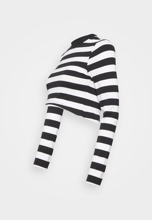 Top corto de manga larga a rayas en blanco y negro con cuello alto y ajuste ajustado. Material de algodón suave con una textura lisa.