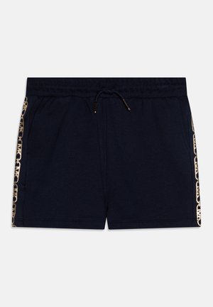 Pantalones cortos azul marino confeccionados en tejido suave, con una cintura elástica ajustable y acentos laterales con un patrón dorado. Diseño clásico y cómodo.