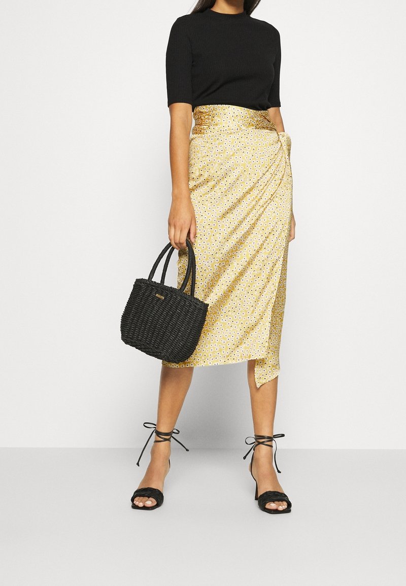 never fully dressed gold wrap skirt - gold-coloured Arelia's Dream
