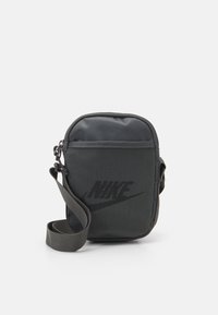 Não selecionado, iron grey/black