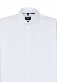 Weißes Herrenhemd mit klassischem Kragen, geknöpftem Vorderteil und subtiler Textur, Größe 40 (15 3/4), Olymp Markenlabel sichtbar.