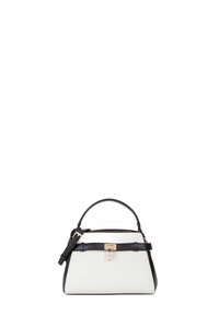 Borsa strutturata in tessuto bianco con dettagli in pelle nera, dotata di manico superiore, tracolla removibile e chiusura in metallo dorato.