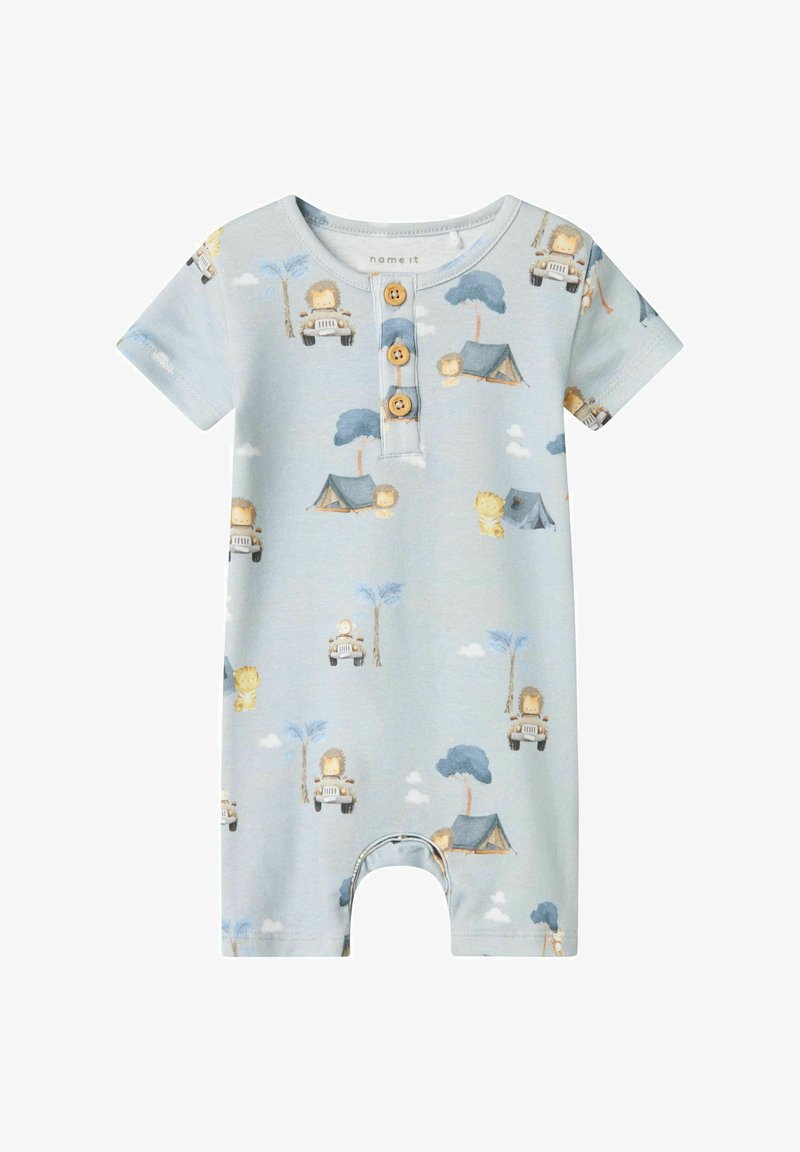 Světlomodrý bavlněný overal se hravým vzorem zvířat a kempování, s knoflíkovou légou a krátkými rukávy. Kulaté otvory na nohy.