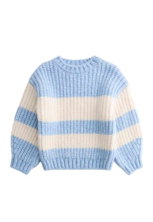 Kraftig strikket sweater med brede vandrette striber i lyseblå og creme, med ribstrikket rund hals, manchetter og kant.