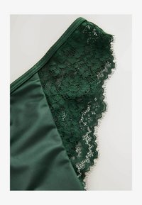 Non sélectionné, emerald green