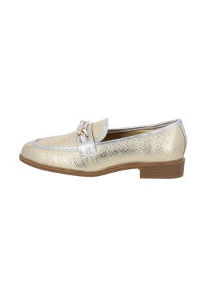 Gouden en zilveren leren loafers met een gestructureerde afwerking, met een zilveren accent en een kleine bruine hak. Klassiek ontwerp, ronde vorm.