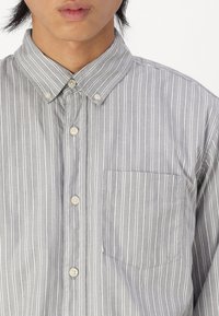 GAP STANDARD - Formāls krekls - grey/white