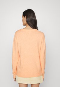 VILA VIRIL O-NECK  - Camisola - tangerine melange