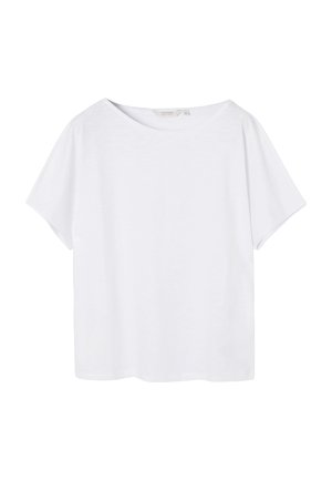 Bílé bavlněné tričko s krátkými rukávy, volným střihem a kulatým výstřihem, zobrazené na rovné ploše na bílém pozadí.