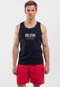 RICHARD - Top