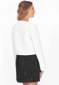 faina Sacou - offwhite