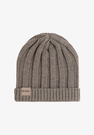 Bonnet en tricot gris avec une texture côtelée verticale et un revers. Présente une petite étiquette rectangulaire avec "Knit Factory" en marron.