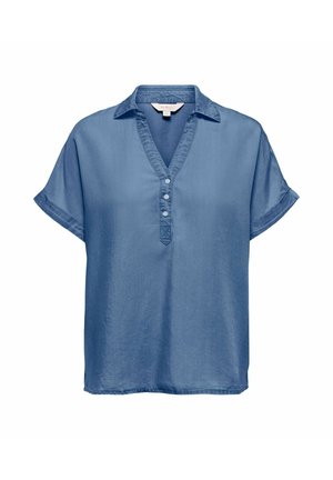 Blusa azul de manga corta con cuello y tres botones en la tapeta frontal, hecha de tela ligera.
