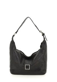 Borsa a spalla in pelle nera con chiusura a zip, forma curvata e dettaglio in perline quadrate argentate sul davanti. Tessuto liscio e tracolla regolabile.