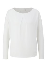 Langsleeve wit top met een ronde halslijn, voorzien van een subtiele plooidetail aan de voorkant en een zachte, gladde textuur.