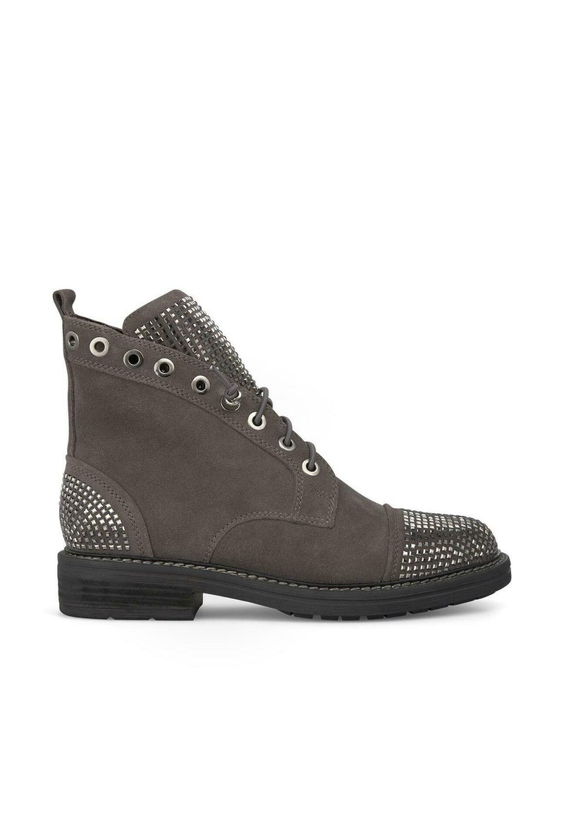Bottines en daim gris avec une tige en mesh texturé et des accents métalliques, bout rond, lacets et un petit talon carré.