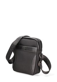 Borsa a tracolla nera in nylon testurizzato, con finiture in pelle liscia, chiusura con zip e cinturino regolabile con dettagli del logo.