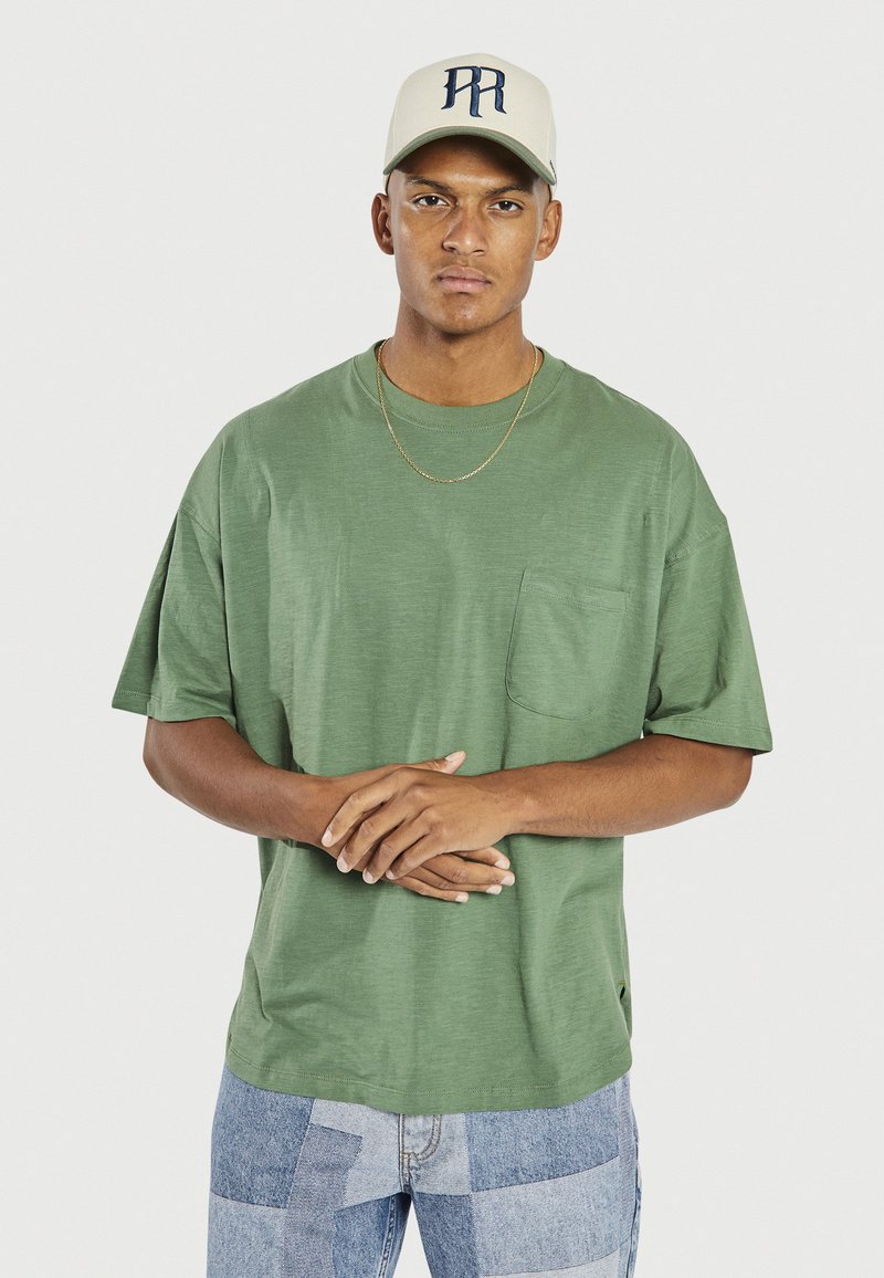 Redefined Rebel TOKE TEE - Lihtne T-särk - myrtle