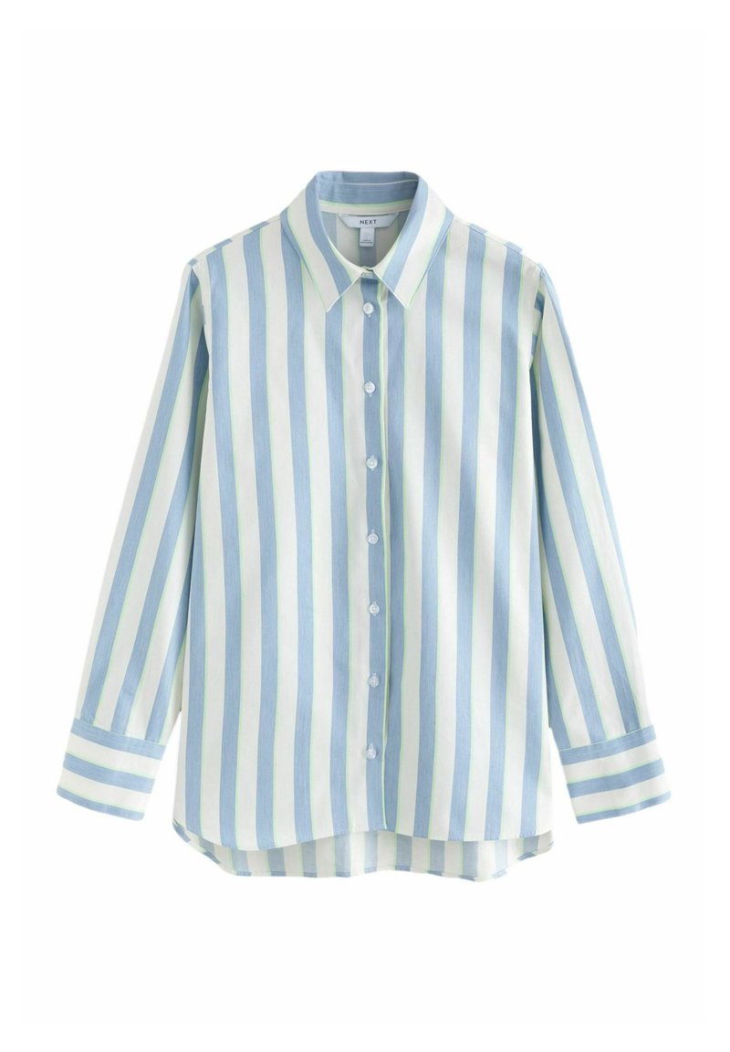 Chemise à manches longues boutonnée avec rayures verticales bleues et blanches et col classique sur fond blanc.