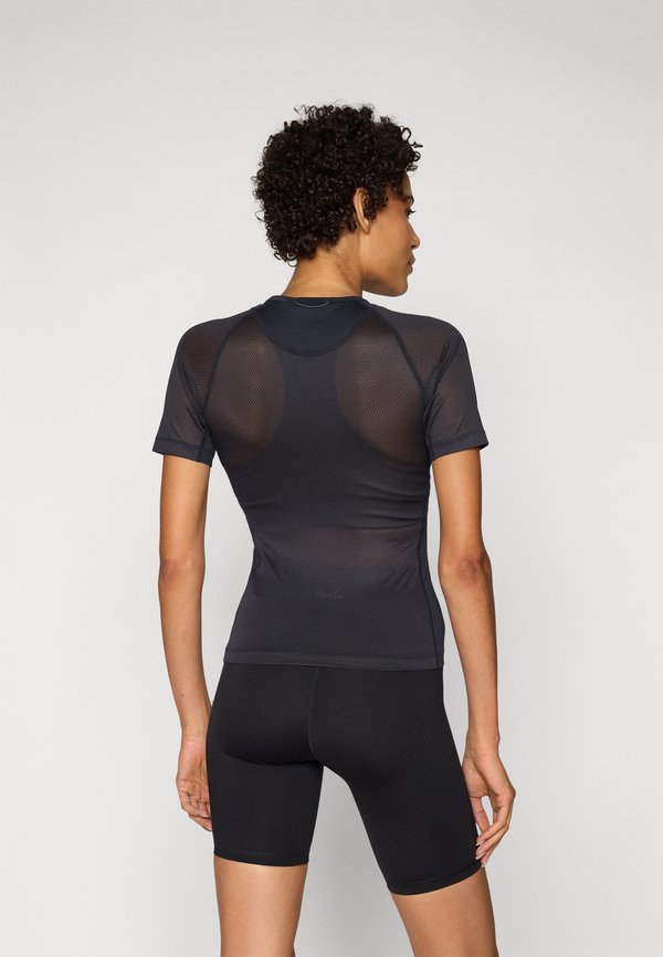 WOMENS LIGHTWEIGHT BASE LAYER SHORT SLEEVE - Sports T-shirt3