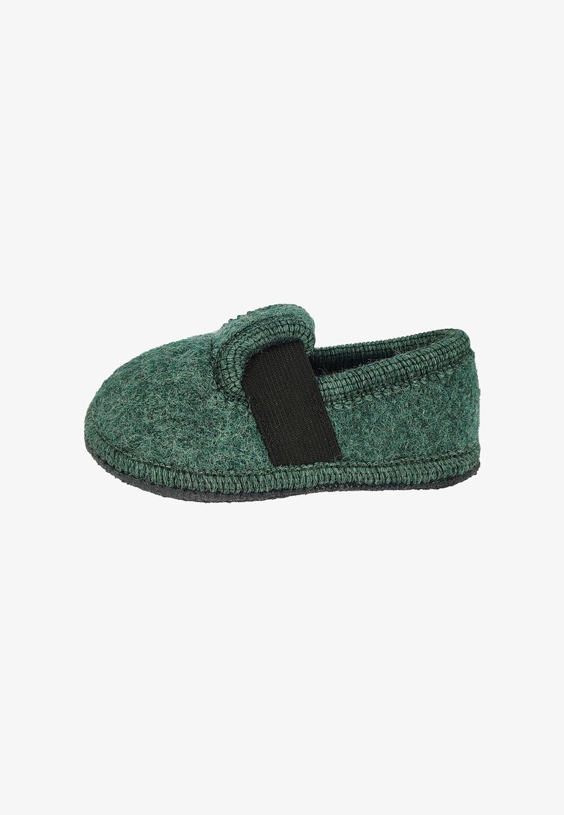 Groene vilt pantoffel met een ronde neus, elastische zijkant, zwarte rubberen zool en zichtbare stiksels. Zachte textuur en casual ontwerp.
