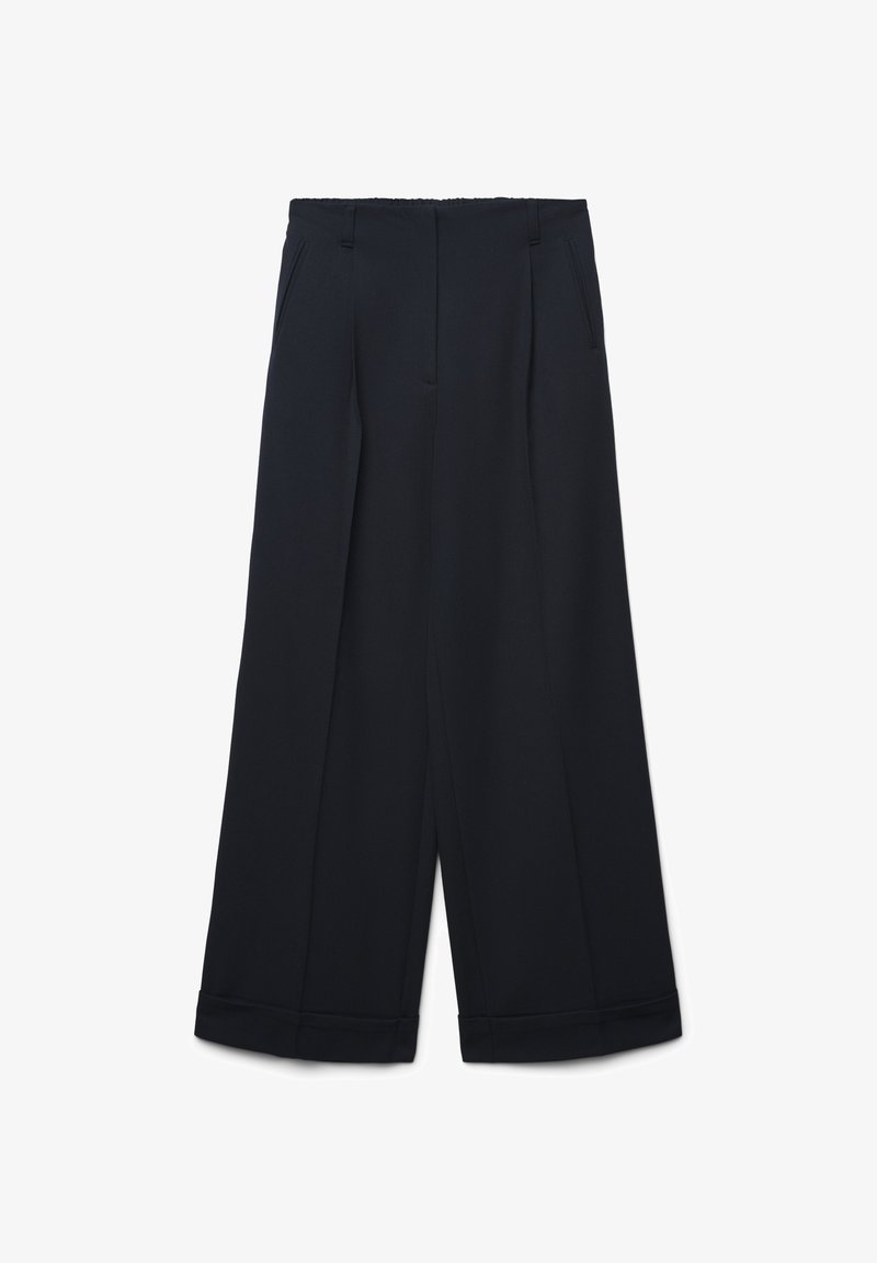 Pantaloni a gamba larga in un tessuto nero uniforme, con vita alta, due tasche frontali e cuciture pulite e sartoriali nei polsini.