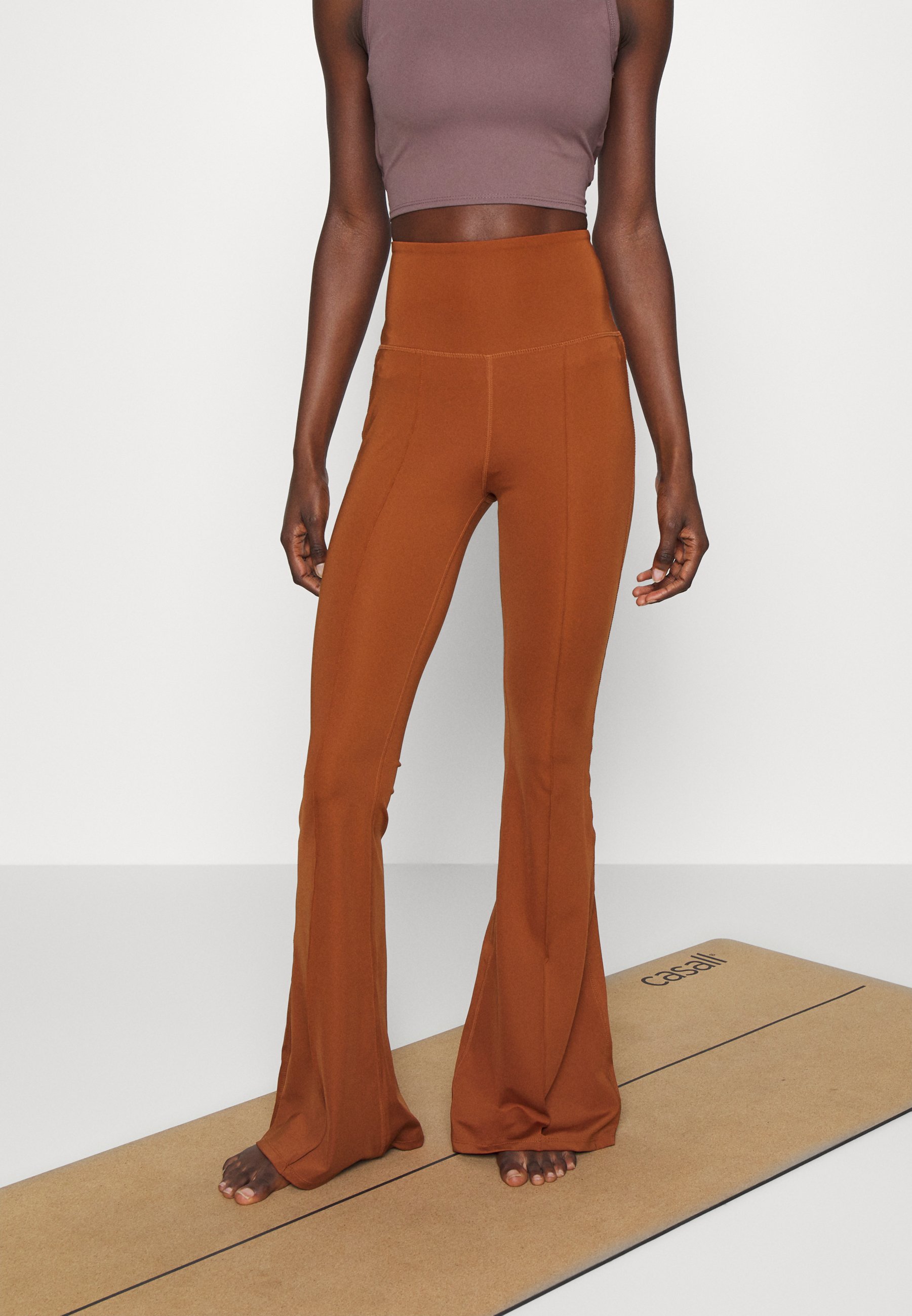Cotton On Body CONTOURING YOGA FLARE 