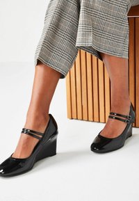 Next FOREVER COMFORTÂ® MARY JANE WEDGE SHOES - Debeli potplat - black