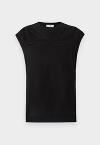 Μαύρο τοπ με κοντά μανίκια από λεία ύφανση, με στρογγυλή λαιμόκοψη και διακριτικές λεπτομέρειες ραφής στο μπροστινό μέρος και στους ώμους.