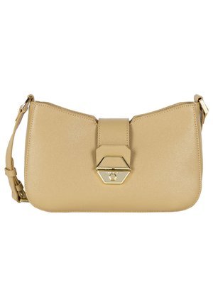 Sac à main en cuir beige au design structuré, avec des accessoires en or et un fermoir géométrique. Dispose d'une bandoulière amovible.