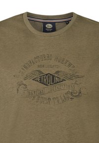 Petrol Industries TRANQUIL - Triko s potiskem - dark sand