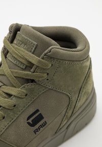 G-STAR ATTACC MID TNL M - High-top trainers - oliv