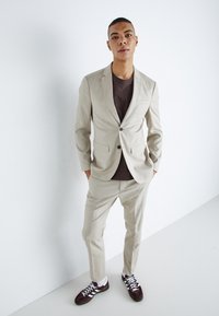 Selected Homme SLHSLIM CEDRIC STRUCTURE SUIT - Odijelo - sand