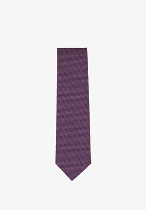 Cravate violette avec petit motif pied-de-poule noir et rose, posée à plat sur fond blanc.