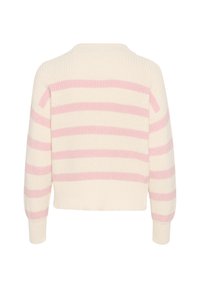Helles cremefarbenes Strickpullover mit pinken horizontalen Streifen, Rundhalsausschnitt und Ballonärmel. Cropped-Länge mit geripptem Saum und Bündchen.